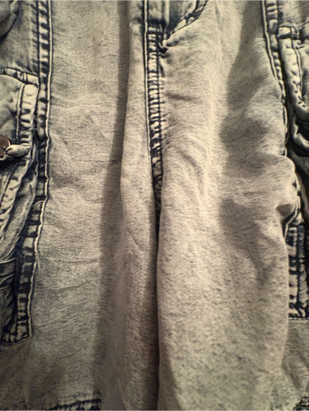 Oli and Hali Light Wash Denim Cargo Shorts with Drawstring Waist. S. Grunge. - Picture 4 of 5